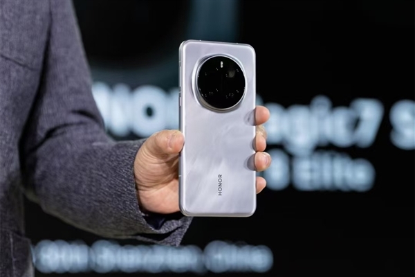 荣耀MagicOS 9.0首批公测:荣耀Magic6系列尝鲜