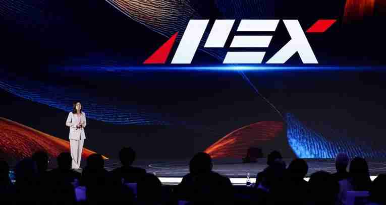 DTC2024 TCL 华星宣布量产印刷 OLED 专显屏并发布全新技术品牌 APEX