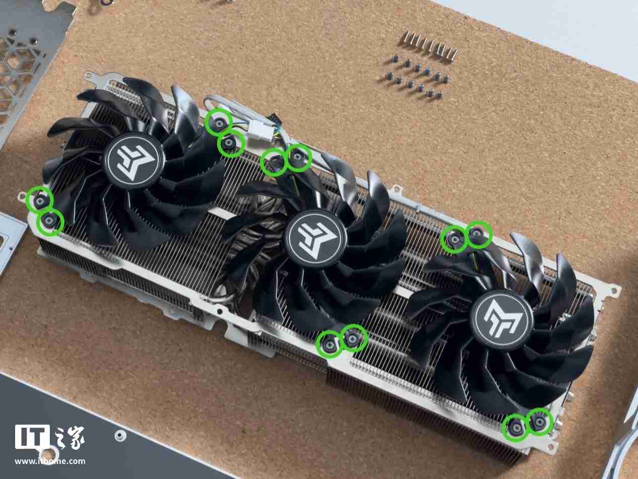 影驰 GeForce RTX 4070Ti SUPER 金属大师 Plus OC 评测:好散热榨干每一丝性能