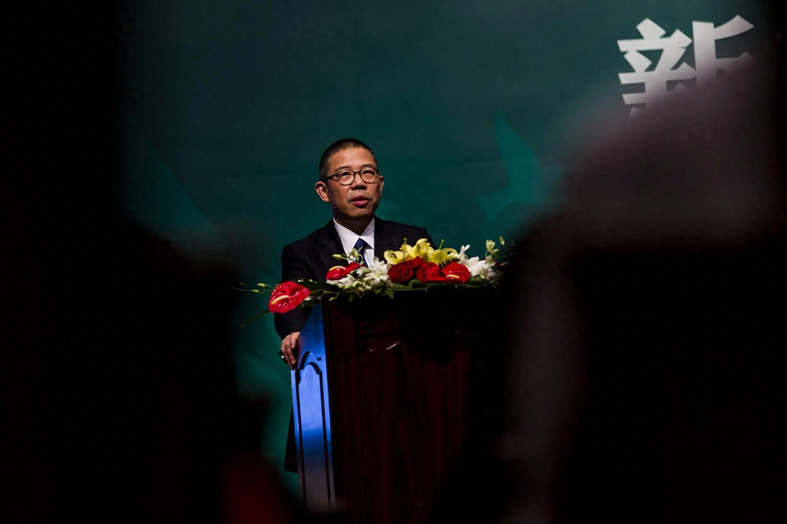 如果你觉得钟睒睒“口无遮拦”，那你就太幼稚了