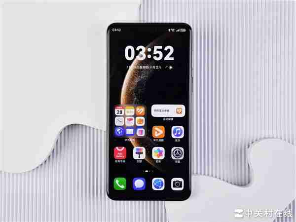 华为Mate 70 Pro+上手：史上最强Mate实至名归
