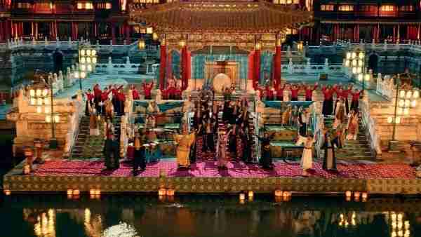 登入畅销榜TOP6,《三国杀移动版》年末狂欢,带你沉浸福利季