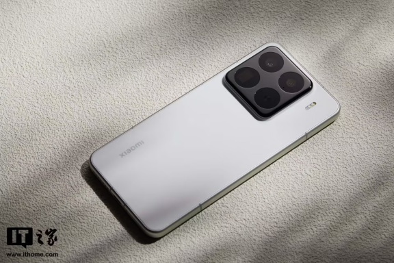 小米 15 Pro 手机获澎湃 OS 2.0.28.0 正式版内测更新：相册“那年今日”支持隐藏
