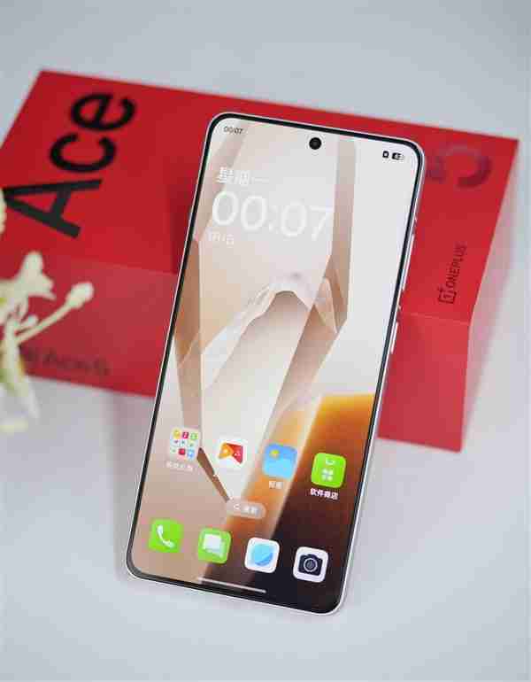 行业顶级1.5K直屏!一加Ace 5图赏