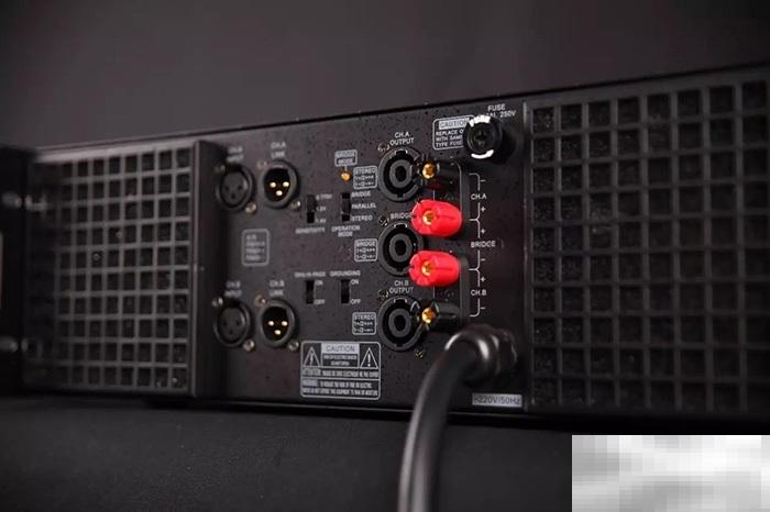 前级功放和后级功放的区别