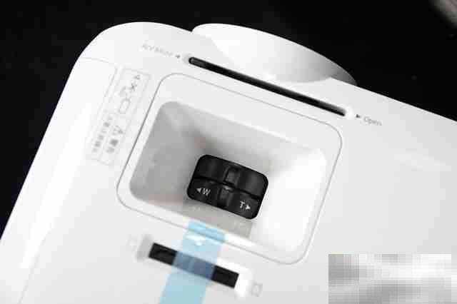 投影画面小于幕布尺寸怎样解决