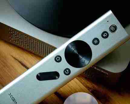 如何正确使用投影仪蓝牙开关(解决投影仪蓝牙开关问题的方法)