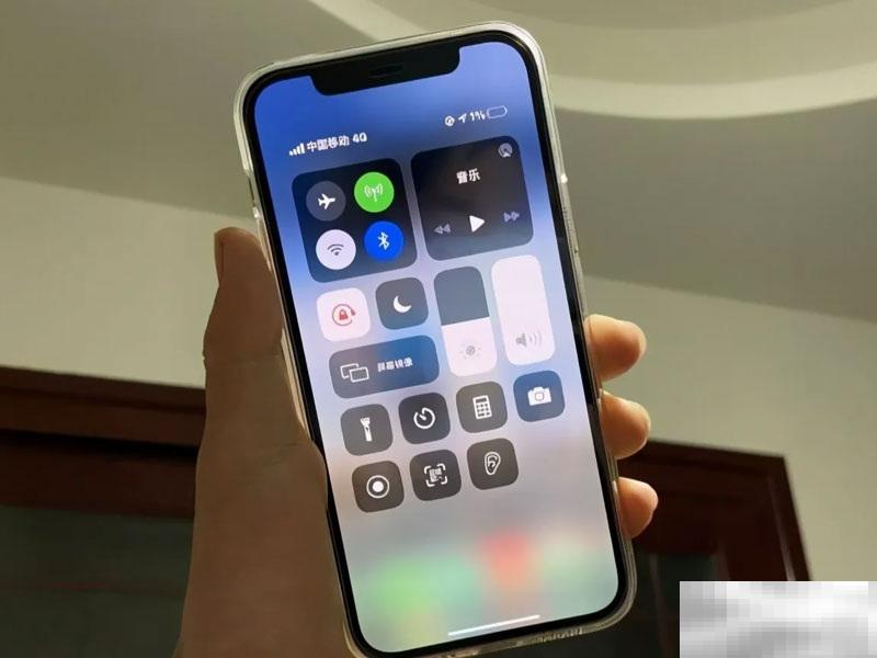 苹果12屏幕尺寸