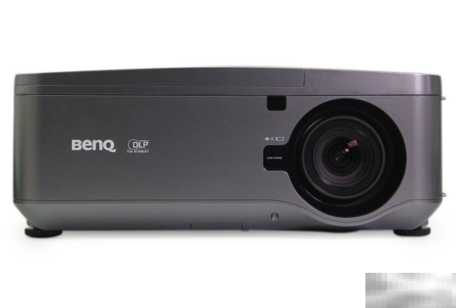 家用投影机和工程投影机有什么区别