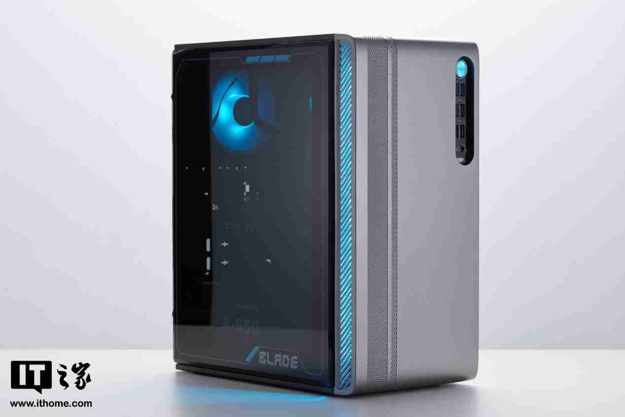 雷神推出 10699 元黑武士・猎刃游戏主机：i7-13650HX + RTX 4070 Super，双网口