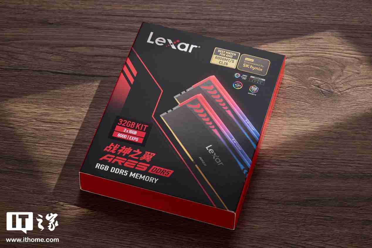雷克沙战神之翼 ARES RGB DDR5 6000 C26 内存图赏:黑白撞色,AMD 平台性能战神