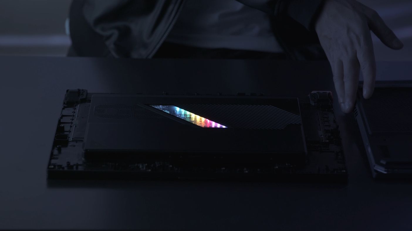 华硕 ROG 幻 X 2025 预热,号称“最强游戏平板电脑回归”