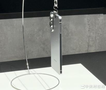 对标 iPhone 17 Air！三星 Galaxy S25 Edge 抢先发布，打响超薄之战