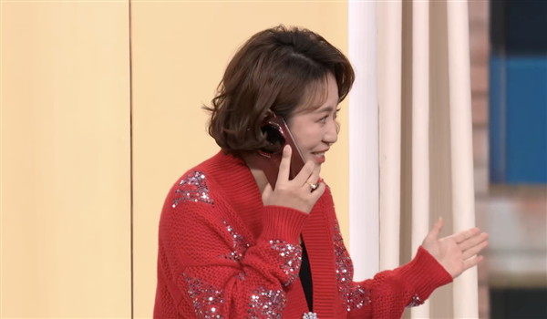 央视春晚“含华量”极高!华为Mate 70、Mate X6、三折叠等手机亮相