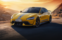 小米SU7 Ultra将于明日开放静态品鉴 3月正式上市