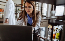 Nature报导：研究人员如何使用 AI？科学领域利弊调查分析