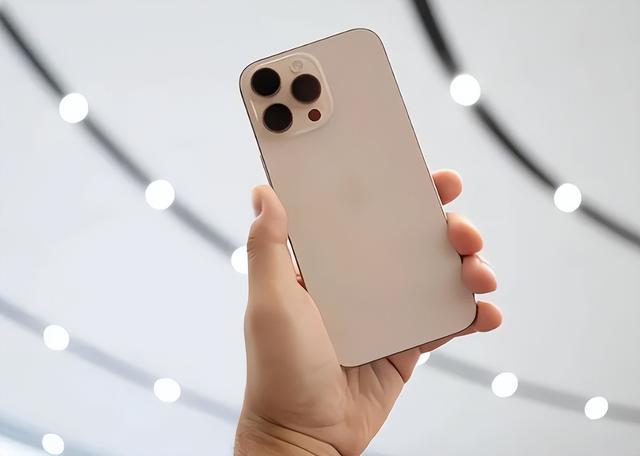 有点尴尬了，二手销量，国产机被iPhone吊打了