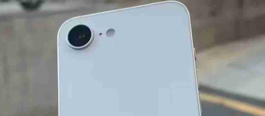 苹果 iPhone 17 手机壳渲染图曝光,横向镜头模组?