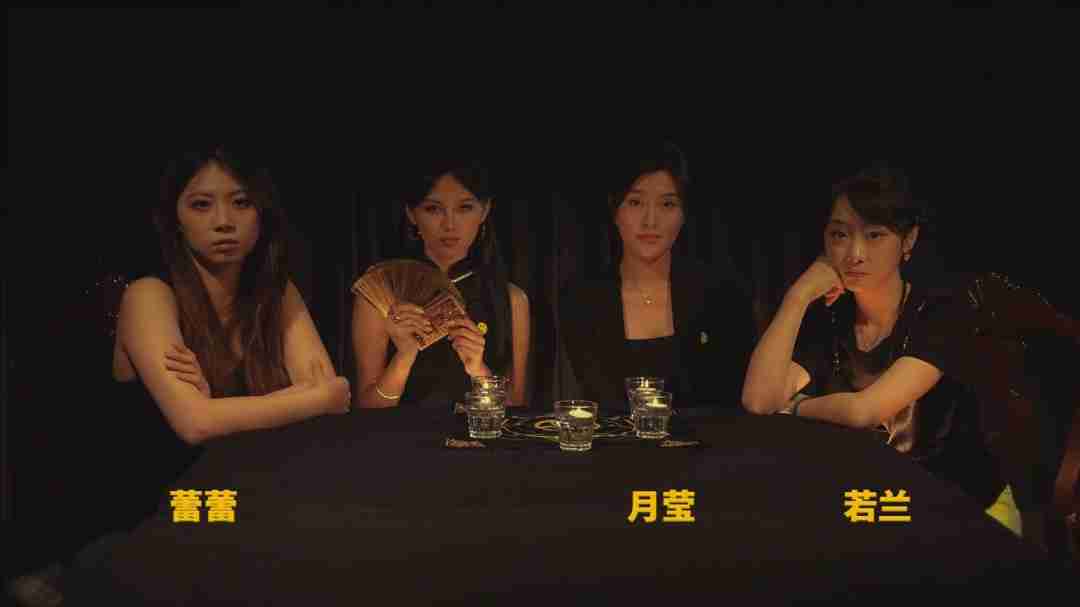 国产真人恐怖影游《恶魔的房间》发售 有泳装美女