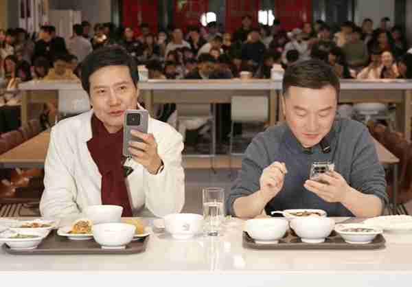 雷军首次回应小米15 Ultra定价:从盈亏角度来说一定需要涨价