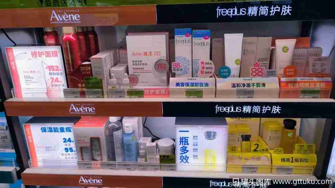 扎堆修复“烂脸”的年轻人，带火了医美新赛道