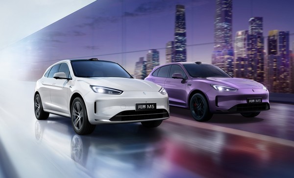 史上最强M5!问界新M5 Ultra开启预订 预售价23.8万起