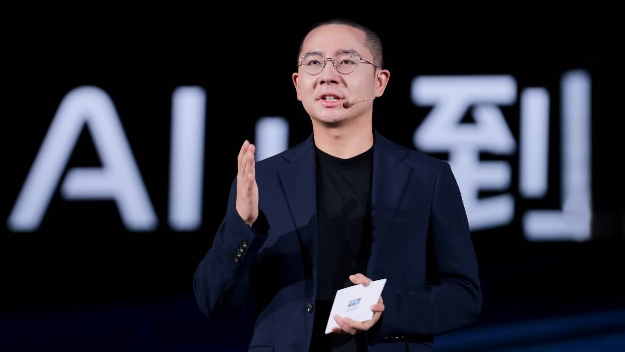 千里科技亮相吉利AI智能科技发布会，共启“AI+车”新纪元