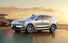 全能车王问界M8官宣 4月上市定位家庭智慧旗舰SUV