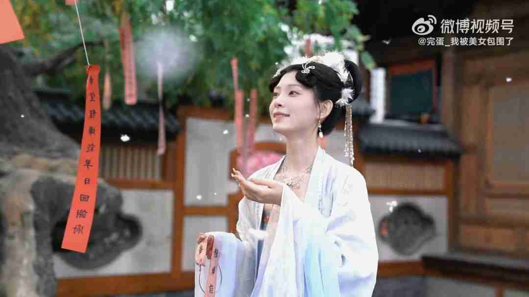 《完蛋我被美女包围2》全新花絮 欣赏古装美少女！