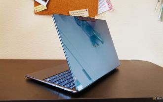 Lenovo Yoga Slim 9i 14 Gen 10 Laptop Review: Schnelles Verarbeitung, an anderer Stelle fehlt