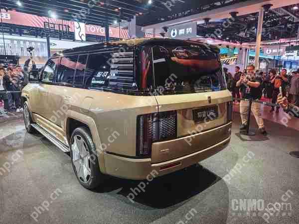 仰望U8L正式亮相上海国际车展！采用甲骨文黄金车标