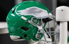 鹰最近几周一直密切关注老鹰队的紧张局势