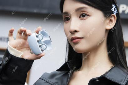 OPPO Enco Clip 珠光海图赏：轻盈科技美学入耳