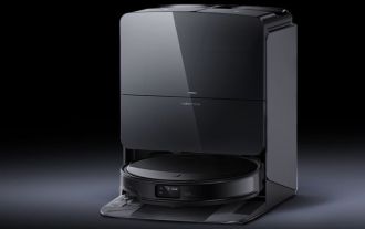 Review: Siri Can Clean Your House With the Roborock Saros 10R