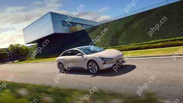 4月紧凑型轿车销量榜：轩逸重登榜首 燃油车支棱起来？