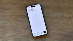 How I Use Grayscale Mode to Stay Off My iPhone