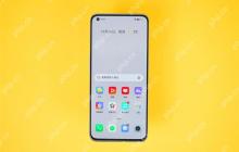 realmegt2Pro是曲面屏吗
