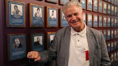 Ikon tinju HBO Jim Lampley menjatuhkan Trump-Mayweather yang melepuh