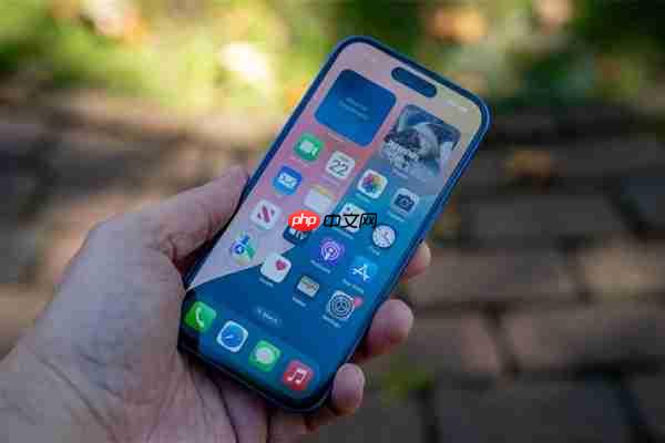 曝iPhone 17 Pro采用拼接材质：苹果史上变化最大的手机