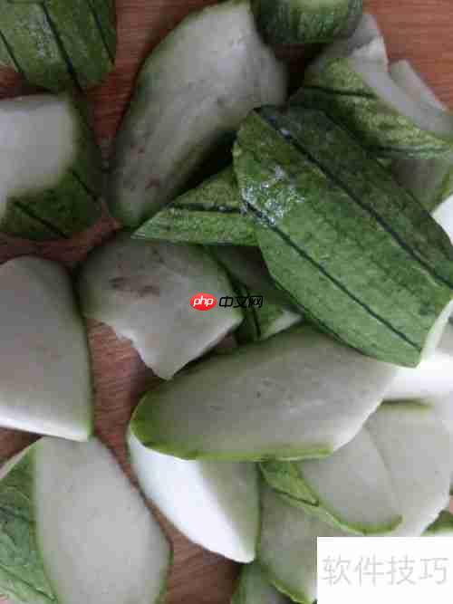 低脂高蛋白：牛肉炒丝瓜健康食谱