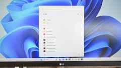 How to Schedule Your Windows 11 PC to Auto-Restart Once a Week