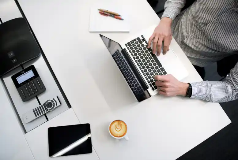 教你在不使用框架的情况下也能写出现代化 PHP 代码