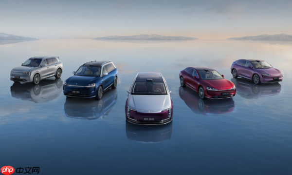 鸿蒙智行5月智能辅助驾驶报告发布 总里程超3.1亿公里