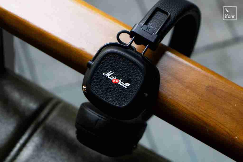 Marshall Kilburn III 体验：50 小时超长续航，在「便携音箱」属性下的一次踏实升级 