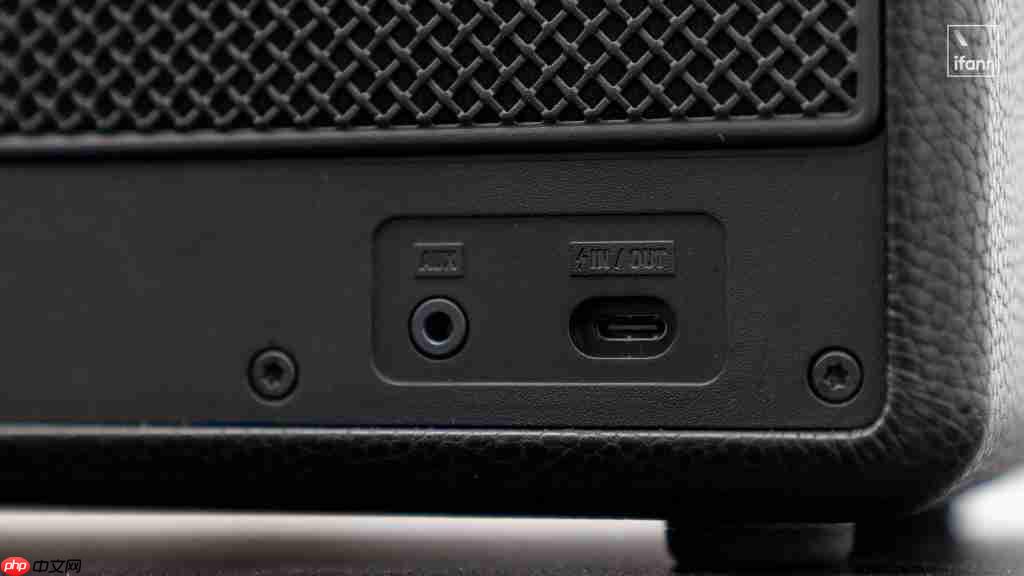 Marshall Kilburn III 体验：50 小时超长续航，在「便携音箱」属性下的一次踏实升级 