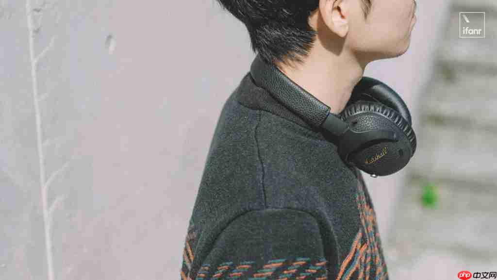 Marshall Kilburn III 体验：50 小时超长续航，在「便携音箱」属性下的一次踏实升级 