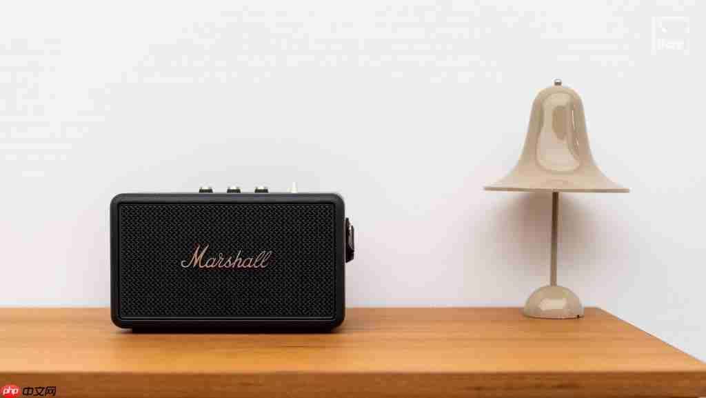 Marshall Kilburn III 体验：50 小时超长续航，在「便携音箱」属性下的一次踏实升级 