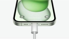 Charge AirPods (or Even an iPhone) With Your iPhone