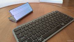 A Bluetooth Keyboard and Phone Can Be All the Digital Typewriter You Need