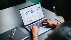 If I Share My Job With AI, What Happens?